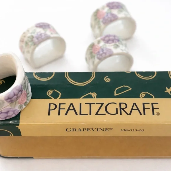 Pfaltzgraff Grapevine Ceramic Napkin Rings Set of 4 Floral Grape Design Vintage - Picture 2 of 7